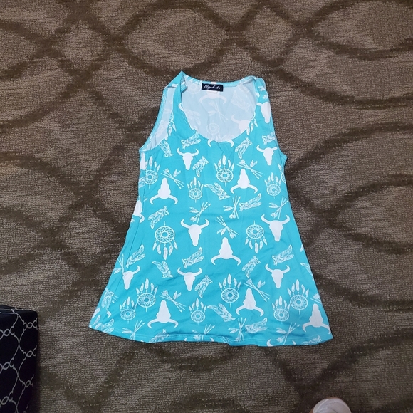 Tank tops - Picture 2 of 3